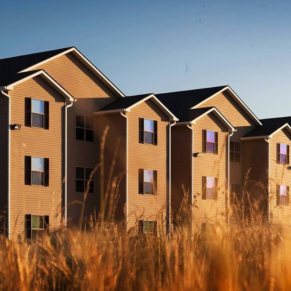 Grizzly Villas Apartments 700 S Haverhill Rd, El Dorado, KS 67042