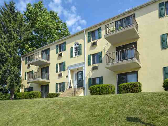 Norwood House Apartments 525 Norwood House Rd, Downingtown, PA 19335