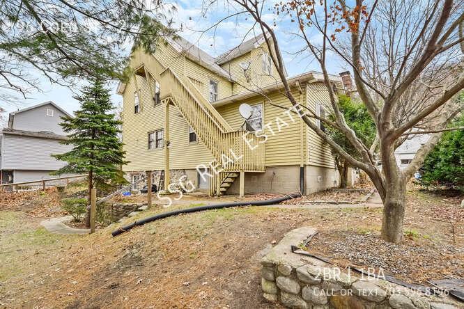 96 Coen St #2 - Photo 2 of 4