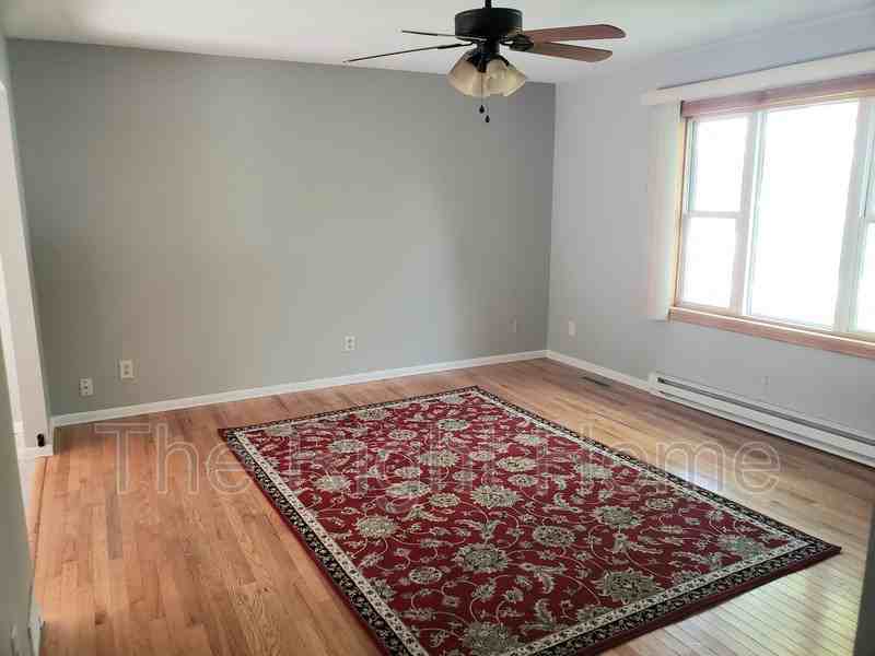 418 3rd Ter - Photo 3 of 19