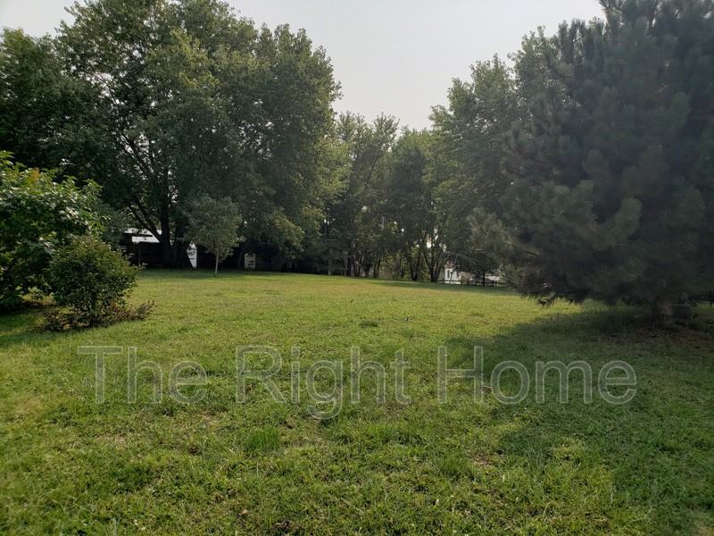 418 3rd Ter - Photo 2 of 19