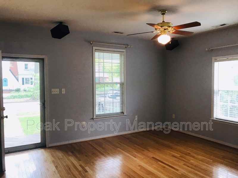 1903 Elmsmere Ave - Photo 3 of 16