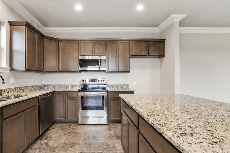1582 Plainsknoll Ave - Photo 3 of 19