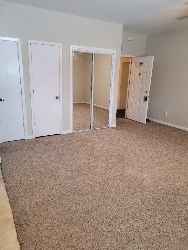 351 Chicago Rd #7 - Photo 6 of 15