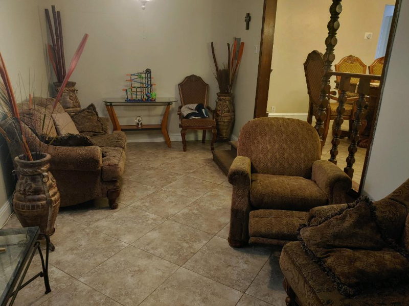 198 Spani Way #1 - Photo 2 of 4