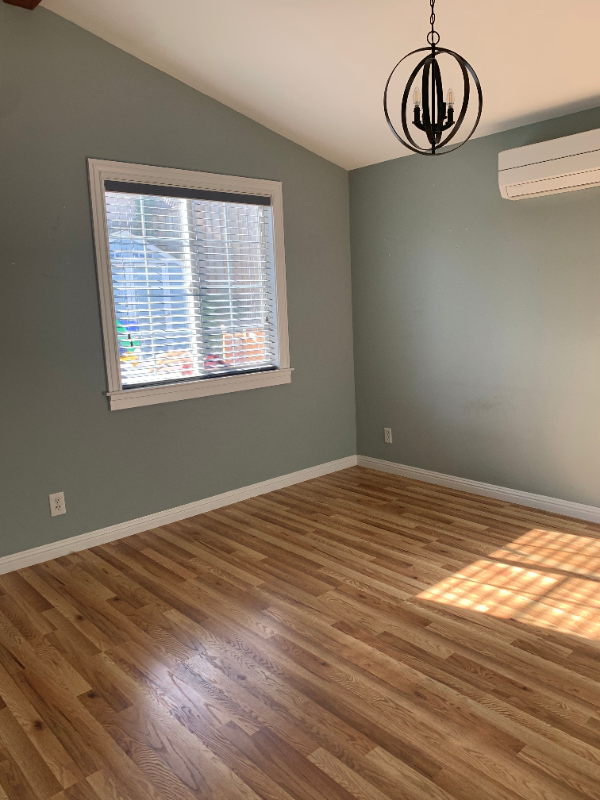 17943 Redwood Rd - Photo 3 of 10
