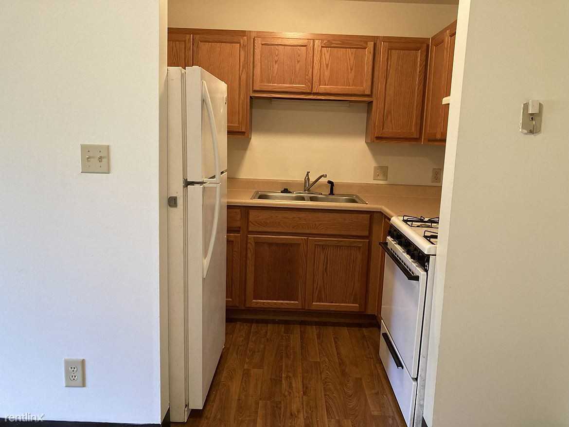 Oak Estates - Photo 3 of 14