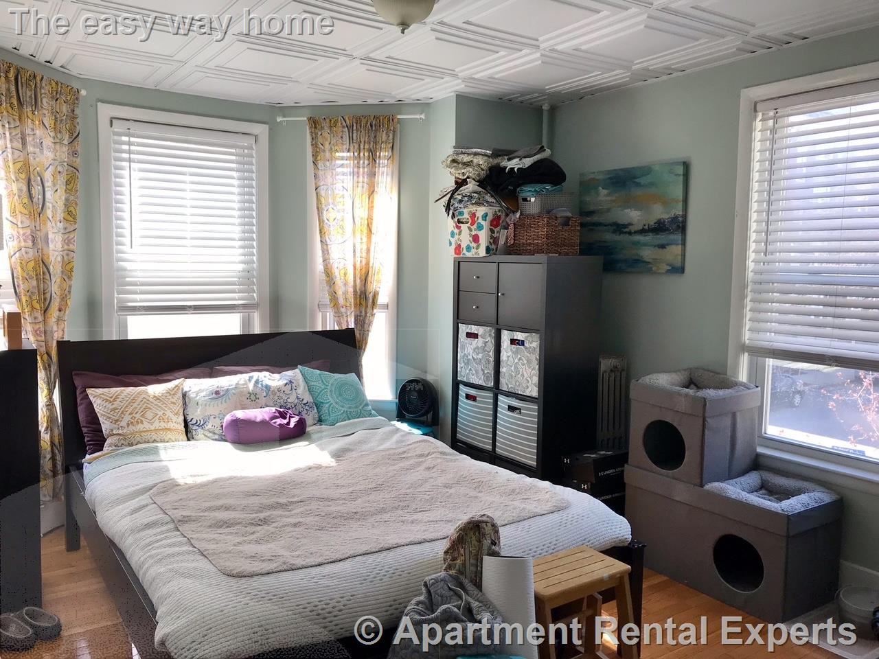 143 Orchard St #4 - Photo 3 of 7