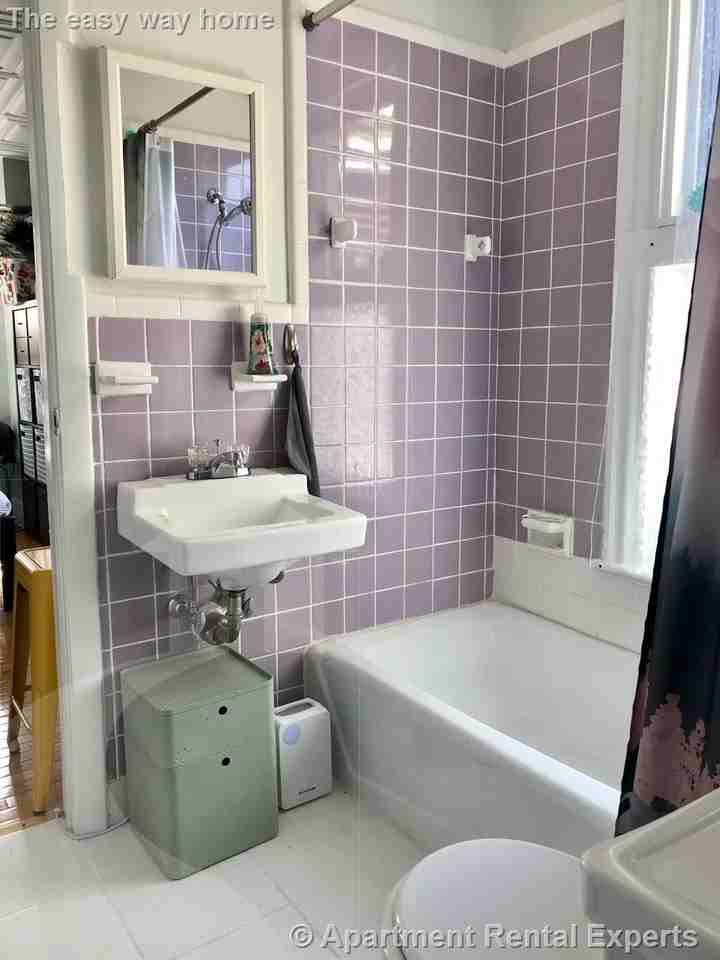 143 Orchard St #4 - Photo 5 of 7