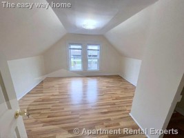 featured image of 543 Broadway #3