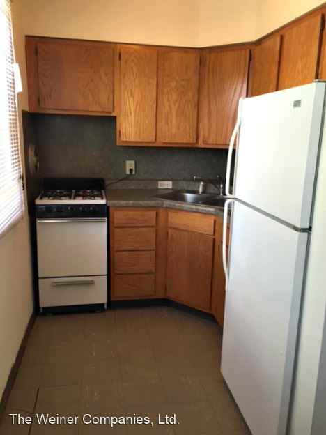 212 E. John St. - Photo 2 of 5