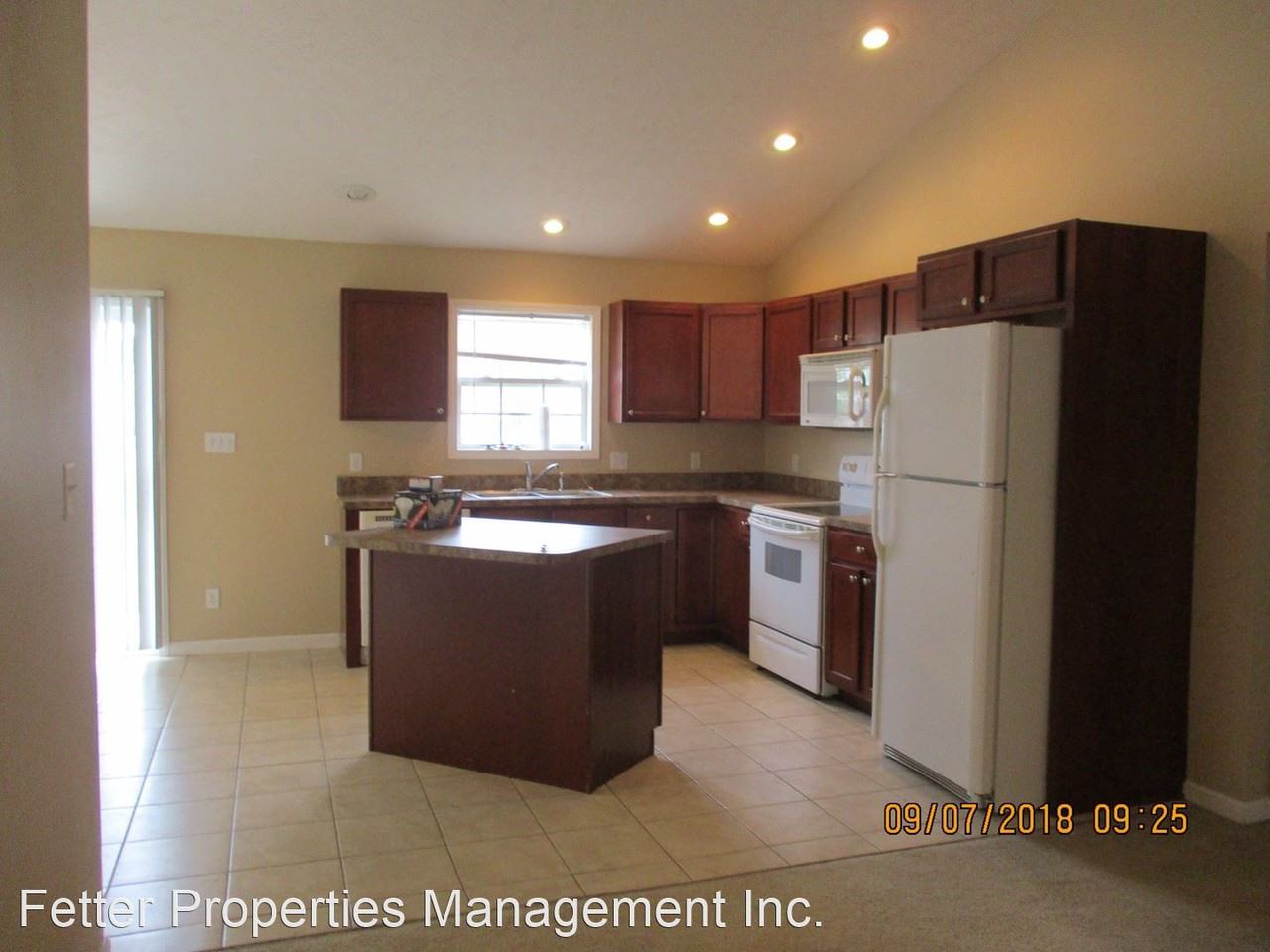 4446 Emma Dr - Photo 3 of 12