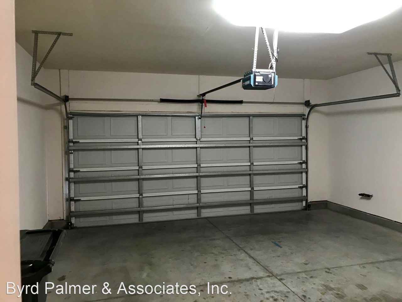 1032 Fairway Lane - Photo 3 of 29