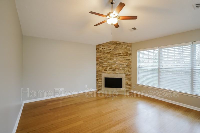 3324 Tinney Pl - Photo 3 of 18