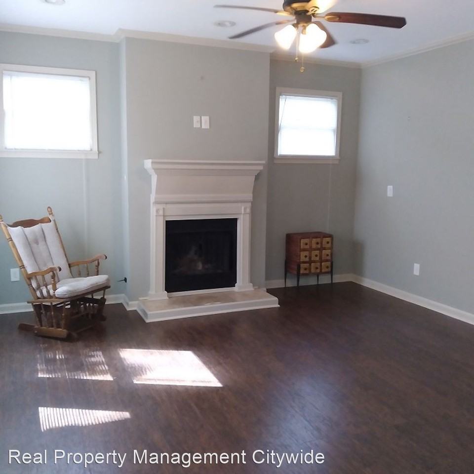 446 Spruce Dr - Photo 2 of 20