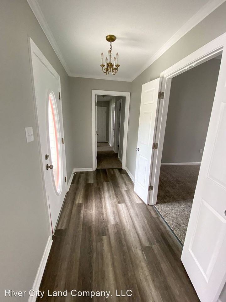 711 Cedar Brake Dr - Photo 2 of 17