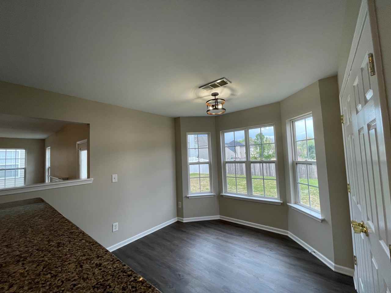 3635 Pauline Ln - Photo 6 of 35