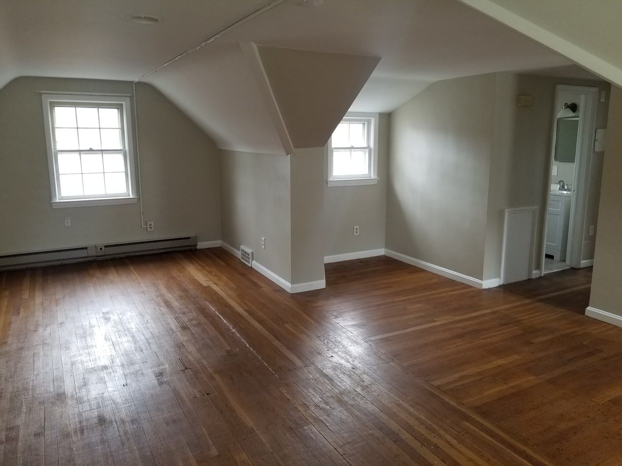 3555 Gridley Rd - Photo 3 of 8