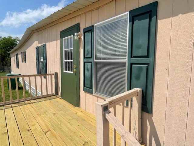 445 Daybreak St - Photo 2 of 10