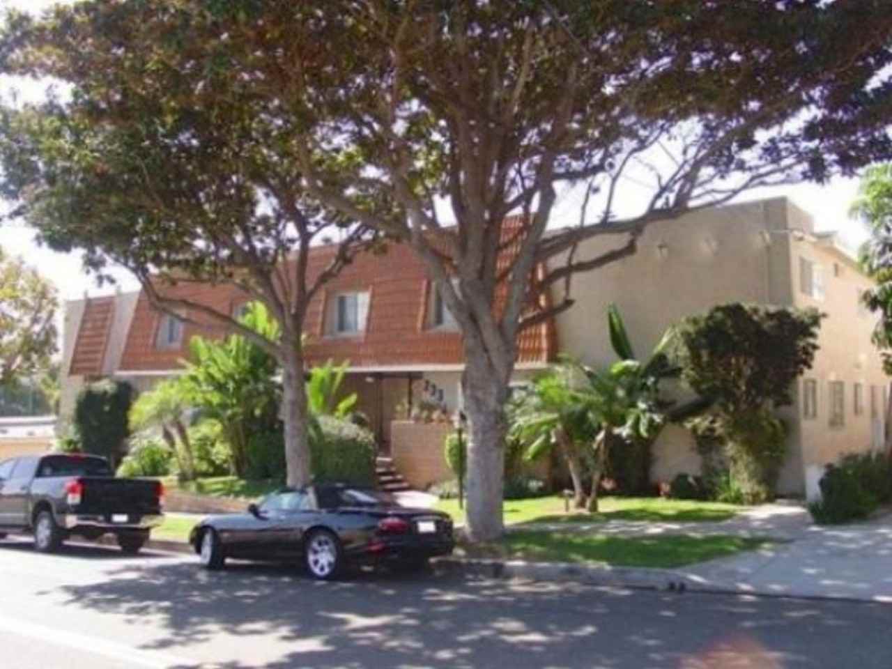 233 S. Juanita Ave. - Photo 2 of 45