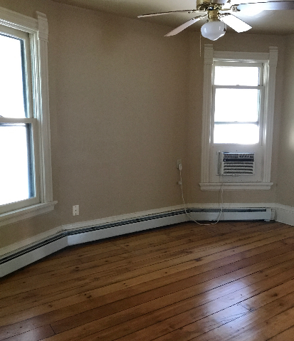 745 E Johnson - Photo 4 of 6