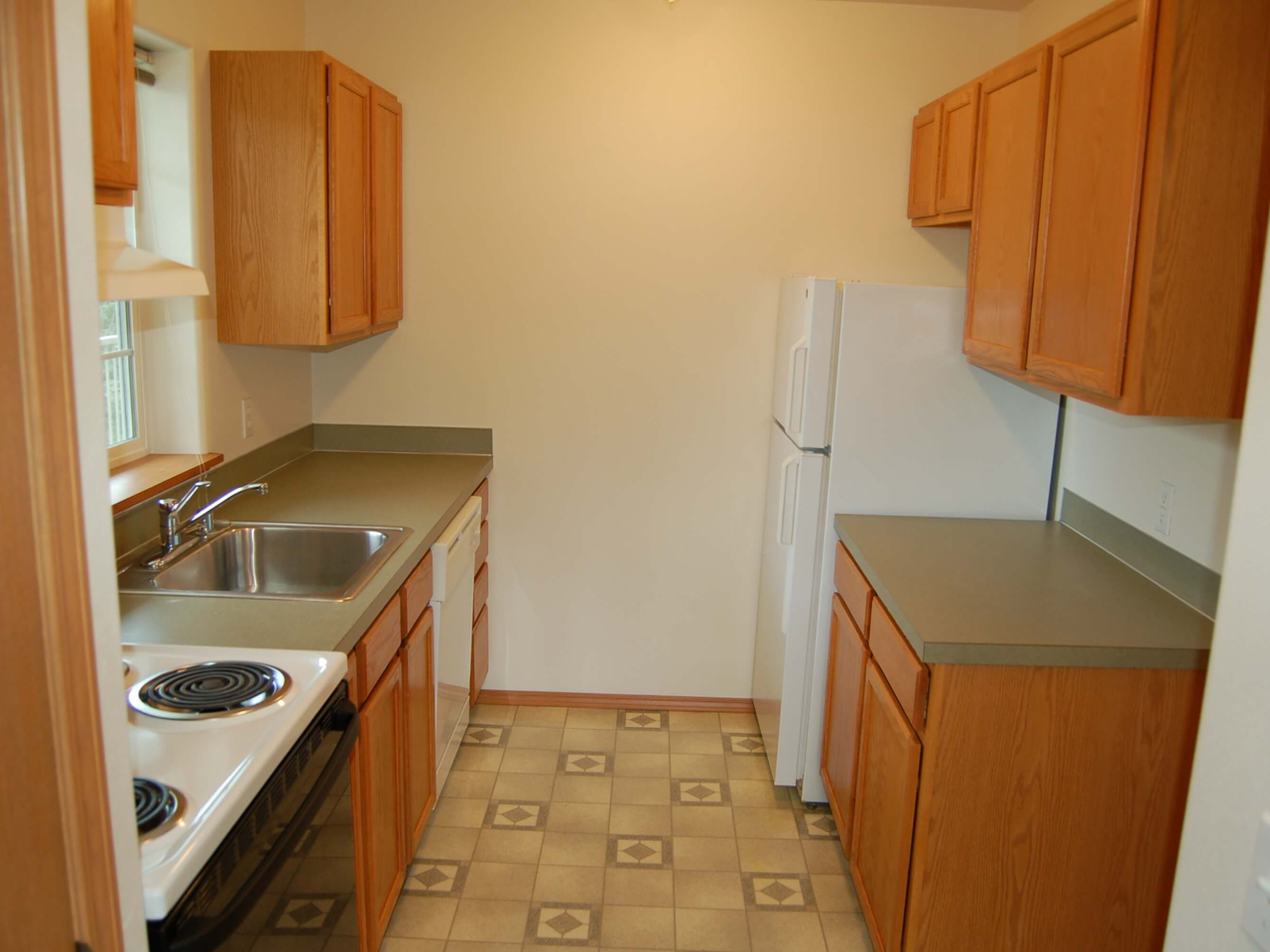 Sweetwater - Photo 3 of 18