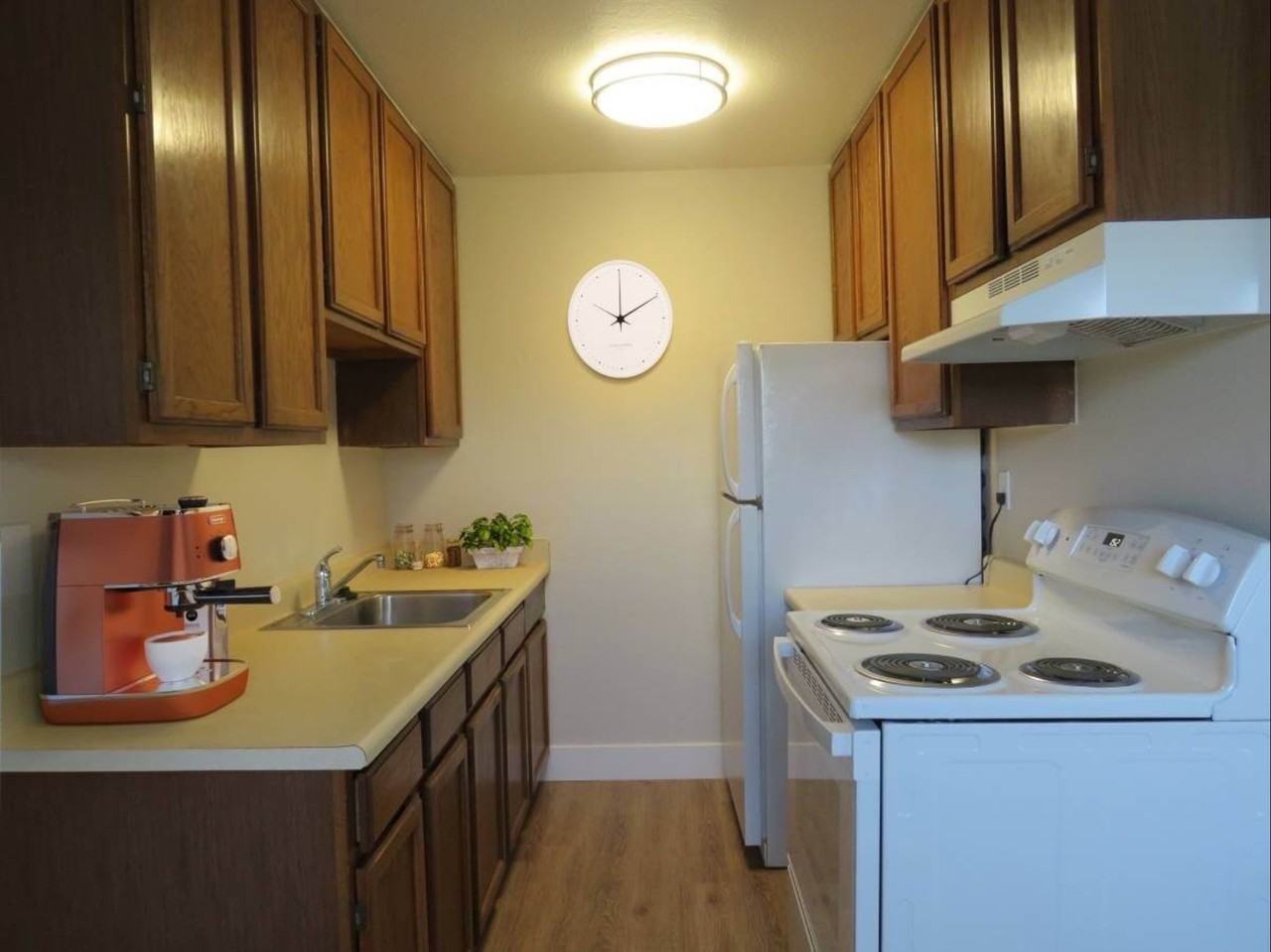 Marina Apartments - Photo 2 of 30