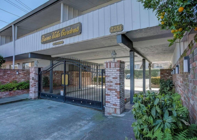 Buena Vista Gardens - Photo 2 of 23