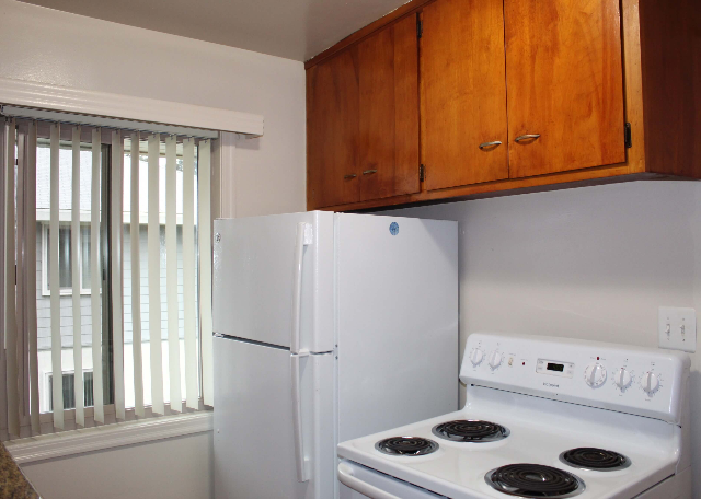 Hale Apartments - Photo 2 of 8