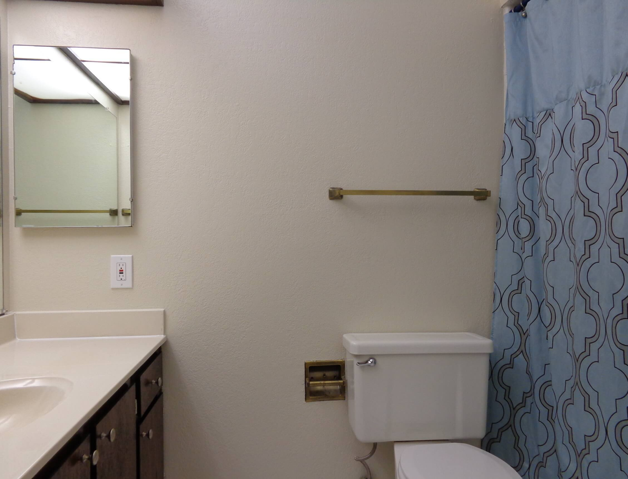 21228 Gary Dr #104 - Photo 3 of 11