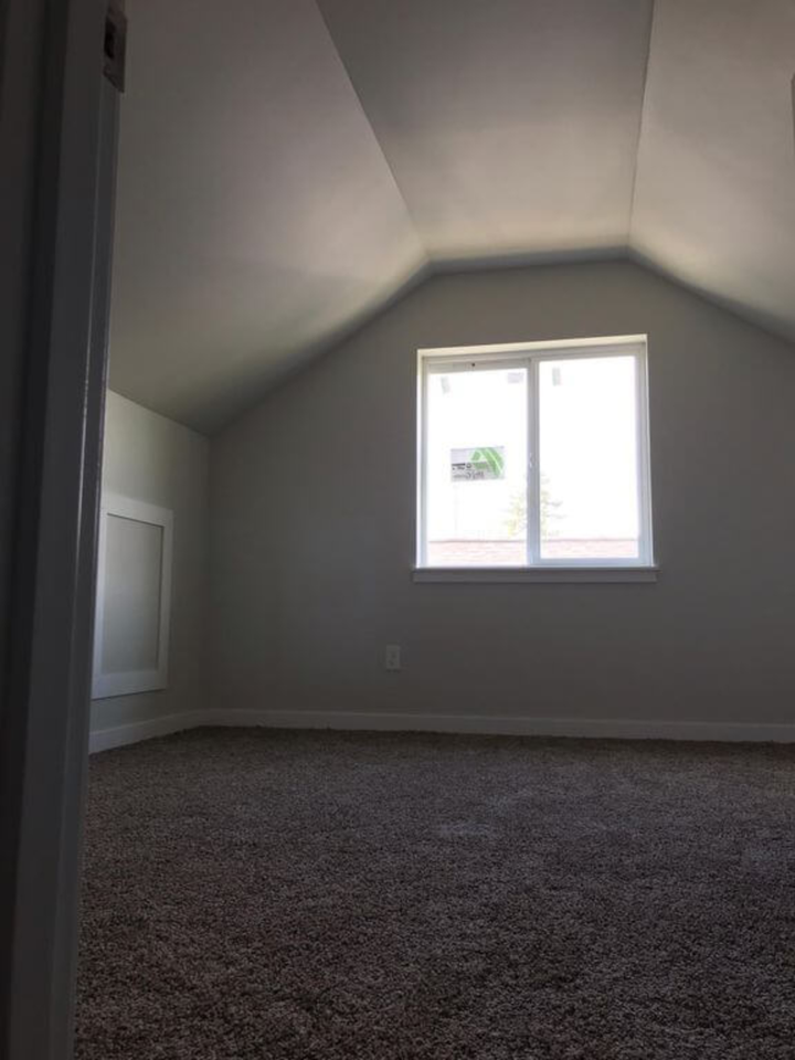 2429 Valencia Street - Photo 2 of 10