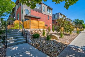 featured image of 425 E 700 S