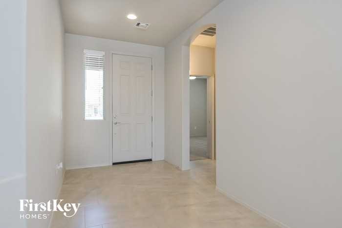 9662 S Via Bandera - Photo 2 of 15