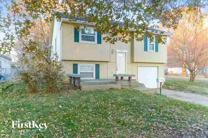 1428 S Pearl St - Photo 2 of 15