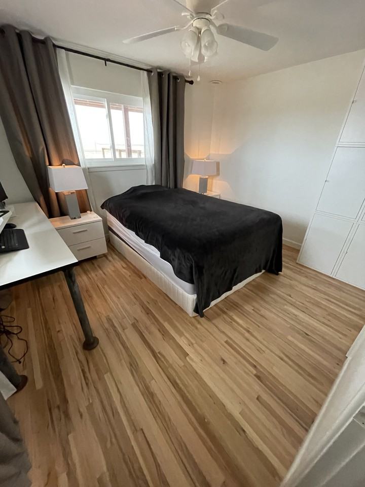 1200 Avenue F Nw - Photo 3 of 15