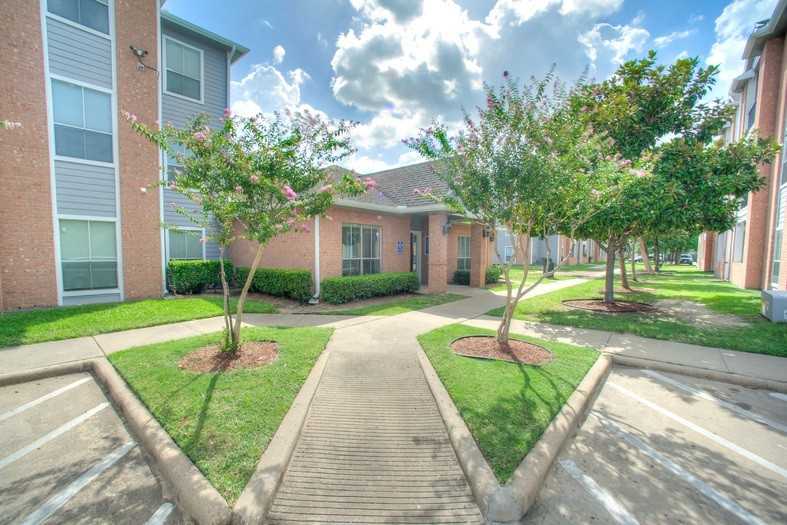 7320 Sherman St 10A - Photo 2 of 11