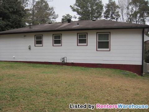 2845 Cardo Dr NW - Photo 3 of 10