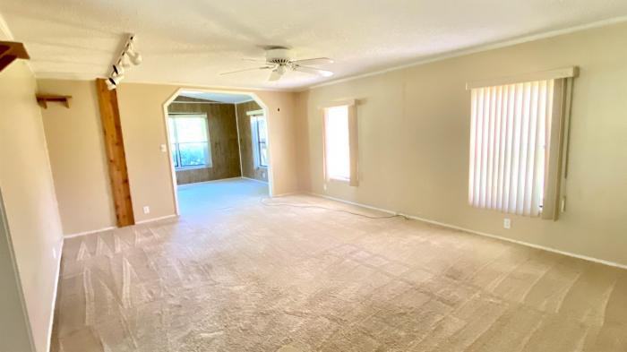 13716 Ne County Road 1471 - Photo 3 of 15