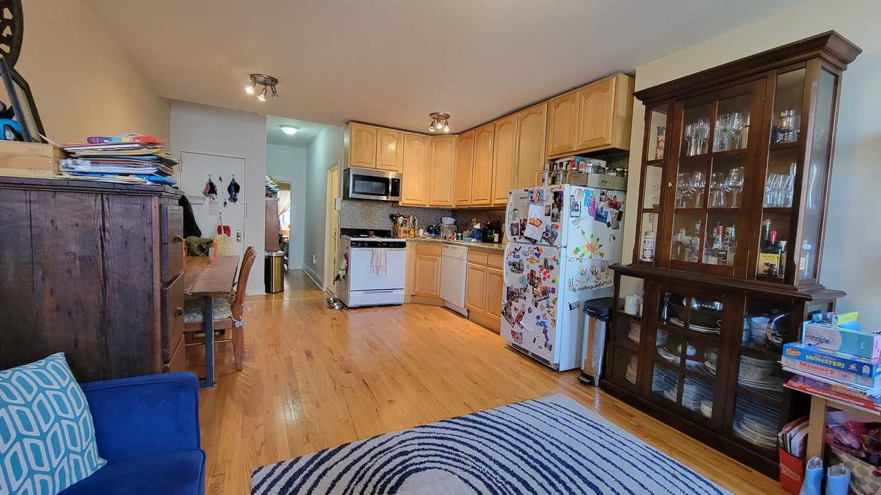 355 12th Street #2A