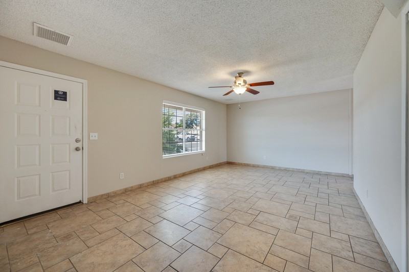 7138 W Sierra St - Photo 3 of 25