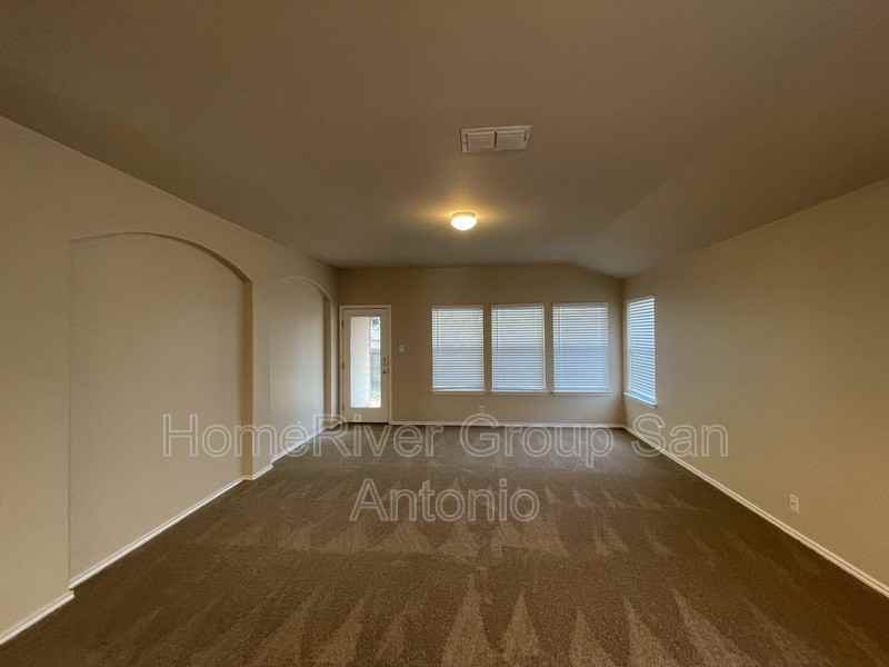 7735 Beechnut Oak - Photo 2 of 16