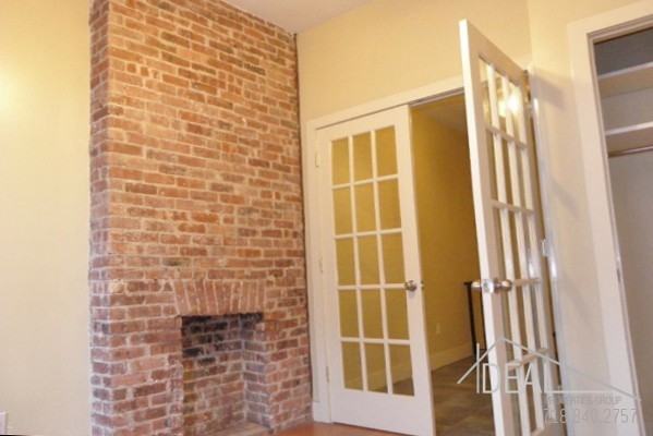 282 Harman St 1RR - Photo 3 of 17