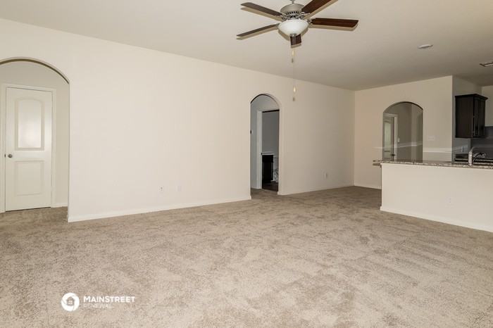 21103 Titian Dr - Photo 3 of 14