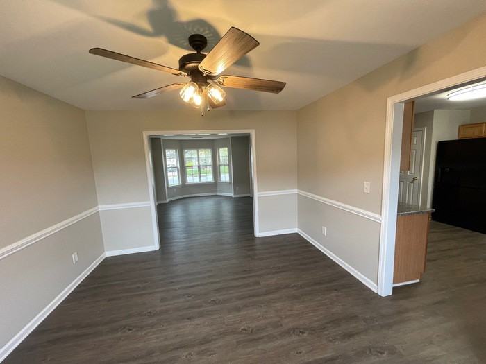 3635 Pauline Ln - Photo 3 of 35
