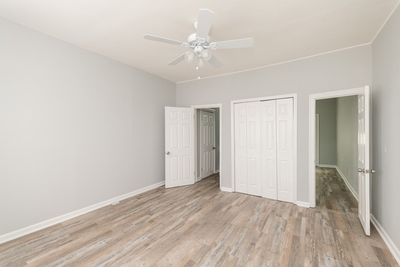 3050 Mayfield Avenue - Photo 2 of 5