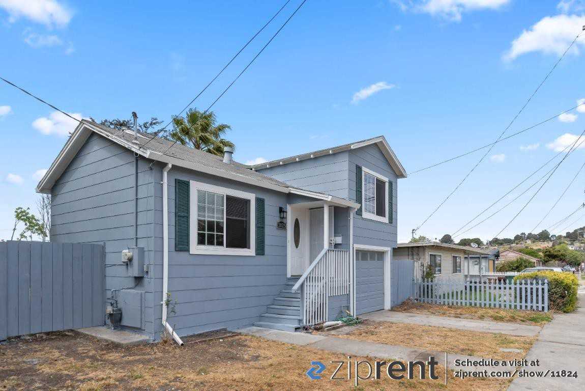 2825 20th St - Photo 2 of 20