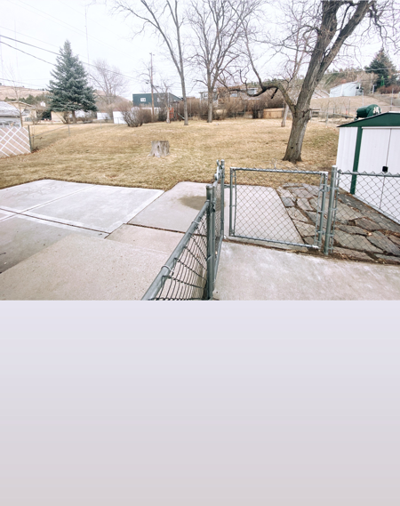 2210 Alamo Dr - Photo 2 of 11