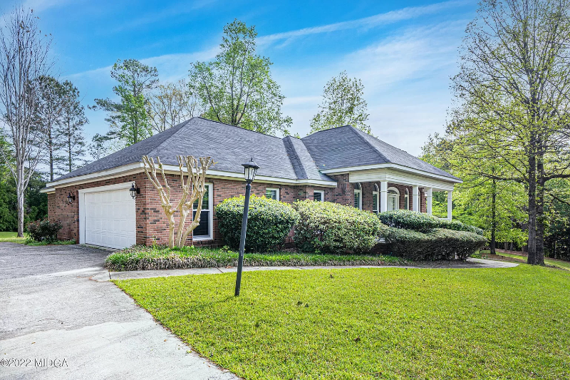 205 Saddle Creek Ct - Photo 3 of 46