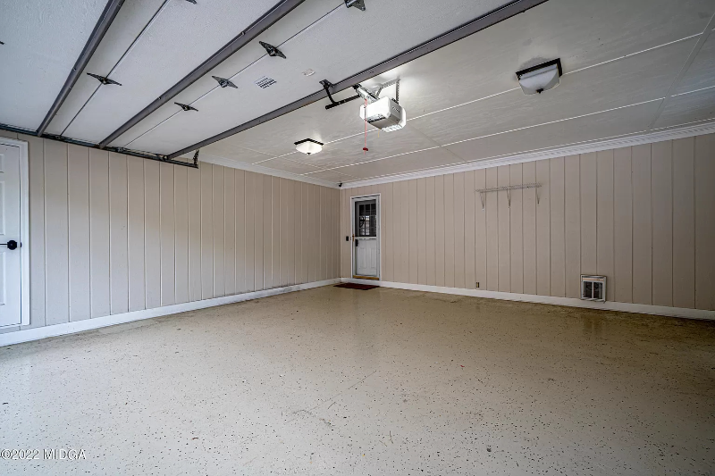 205 Saddle Creek Ct - Photo 4 of 46