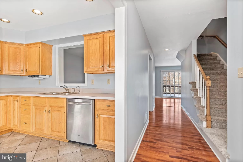 4094 Darius Dr - Photo 3 of 21